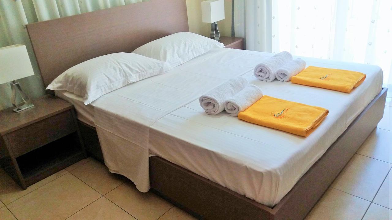 101 Mandritis Court Lejlighed Larnaca Eksteriør billede